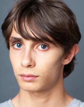 Abel Rodríguez as Manuel