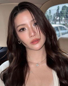 Ginny Natnicha Pratipnatsiri