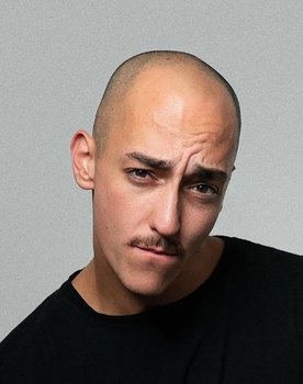 Alex Pelao as Beltrán
