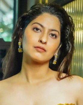 Abhidnya Bhave as 