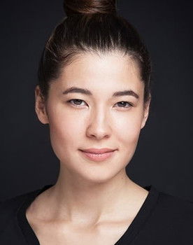 Esra Kılıç as Mei