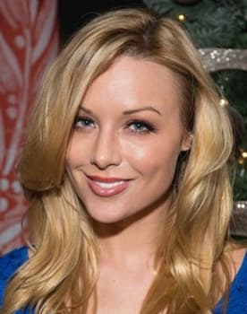 Kayden Kross as Jennifer Marshall