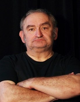 Sigi Zimmerschied as Alois Mayr