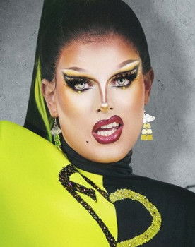 La Escándalo as La Escándalo