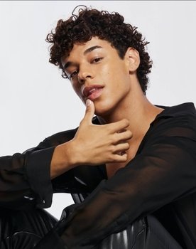 Diego Lira as Caio