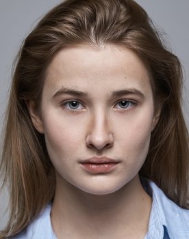 Марина Руденко as Анна Самойлова