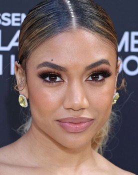 Paige Hurd as Gina Brown