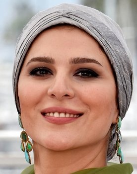 Sahar Dolatshahi as 