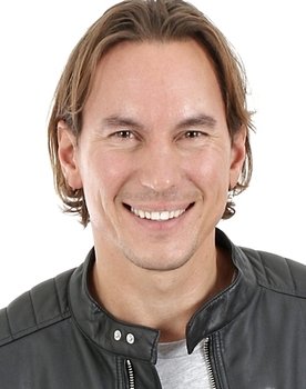 Thomas Schunke as Michael