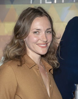 Eve Van Dyke as Sister