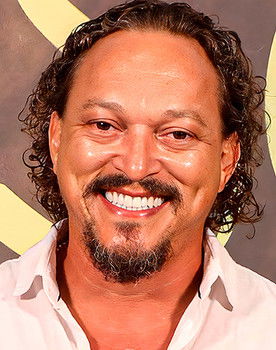 Fábio Lago as Venâncio