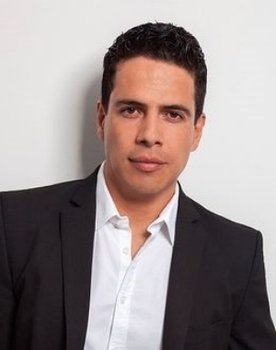 Freddy Flores as Freddy