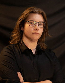 Scott Litterick as Lonnie Machin