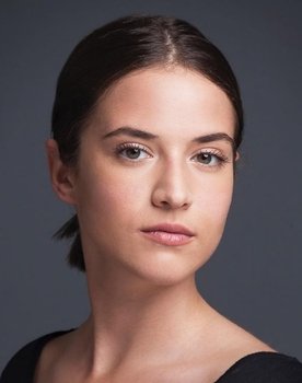 Elif Atakan as Aslı