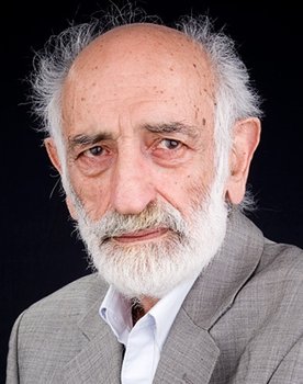 Sos Sargsyan as Мовсес