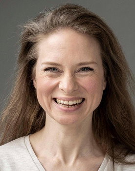 Soraya Wunnink as 