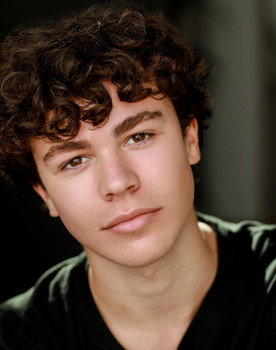 Zackary Arthur as Jake Wheeler