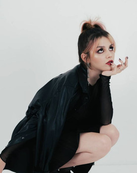 Victoria Mancera as Aurora