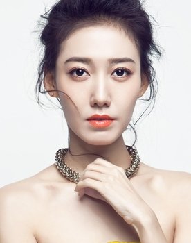 Gao Lu as Xia Jin Lan