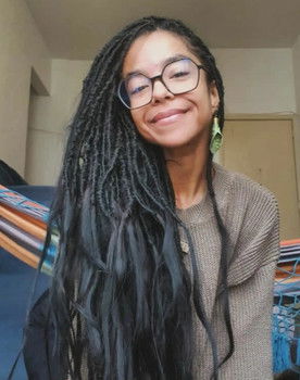 Pamella Rodrigues as Milena (voice)