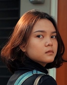 Zahira Rasya as Herself