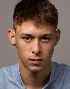 Vuk Bulajić as Petar