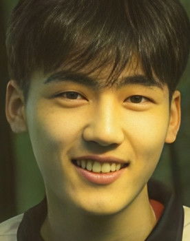 Xie Tian as Lin Qinnian