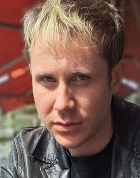 Elis Monteverde Burrau as Women / The Swordsman