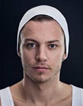 Michael Glantschnig as Slati Ivankovic