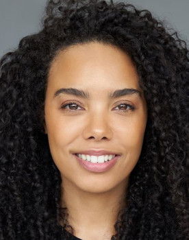 Laika Lalonde as Lindsay