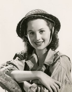 Dorothy Morris as Nancy (uncredited)