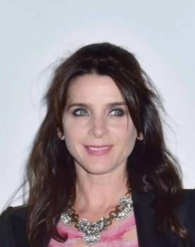 Michele Hicks as Elise