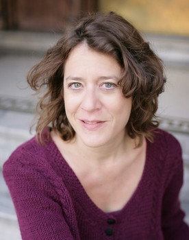 Heidi Wolff as Doreen