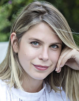 Autumn Chiklis as Alyssa Becker