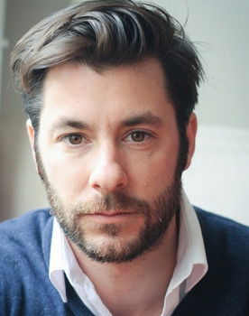 Pascal Lambert as Thierry