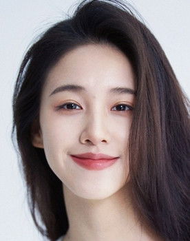 April Fan as Ma Yingdan