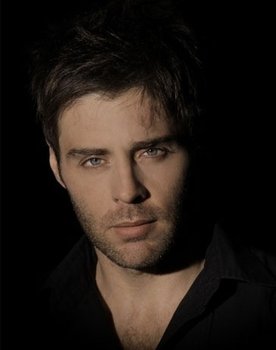 Gastón Ricaud as Father Marcos