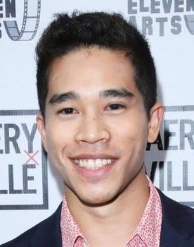 Aaron Samuel Yong as Laer