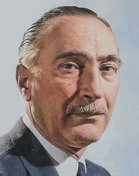 Osman Alyanak as 