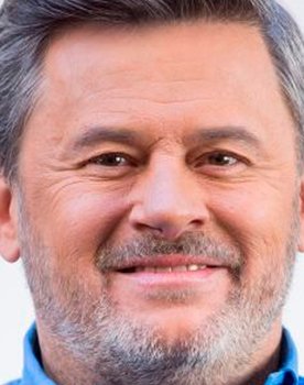 Miki Nadal as Miki Nadal