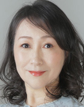 Yukari Kimizuka as Yuzuha Takamine