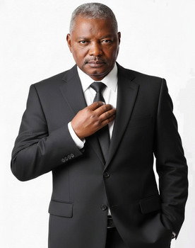 Martin Poulibe as Bouta