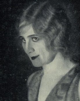 Agnes Straub