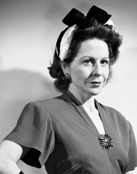 Muriel Kirkland as Marie Kleinholz