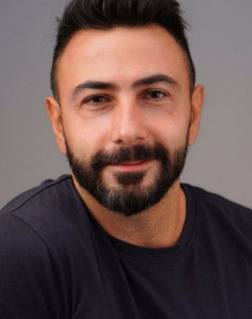 Ozan Uzun as Nuri