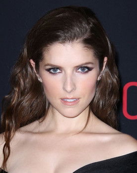 Anna Kendrick as Eloise McGarry