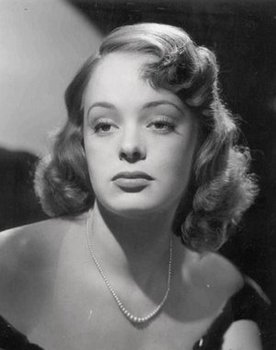 Virginia Gilmore as Sue Creighton