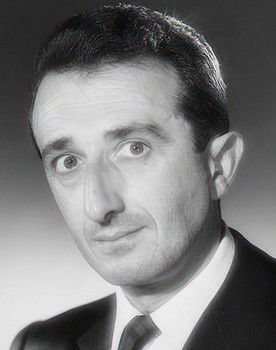 Pascal Mazzotti as M. Dupont-Levy