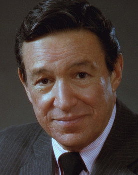 Mike Wallace as Self