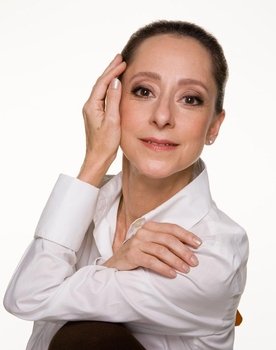 Ana Botafogo as Elisa Martins de Andrade Telles